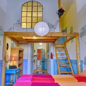 Auberge de jeunesse Lavender Circus Hostel, Doubles&ensuites, Budapest